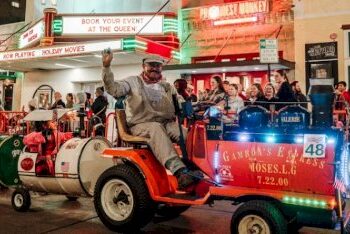 applications-now-open-downtown-bryan-lighted-parade